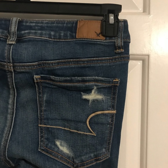 American Eagle distressed jeans - Picture 3 of 5